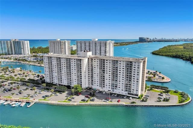 400 Kings Point Dr # 320, Sunny Isles Beach FL 33160 - Sunny Isles Beach, FL - Photo 4