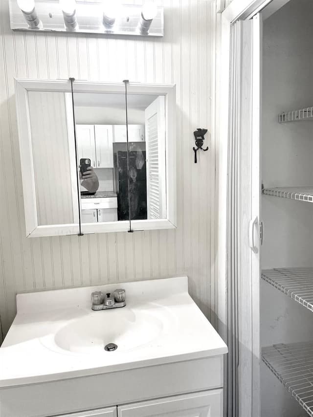 1521 N 59th Terrace, Hollywood FL 33021 - Hollywood, FL - Photo 3