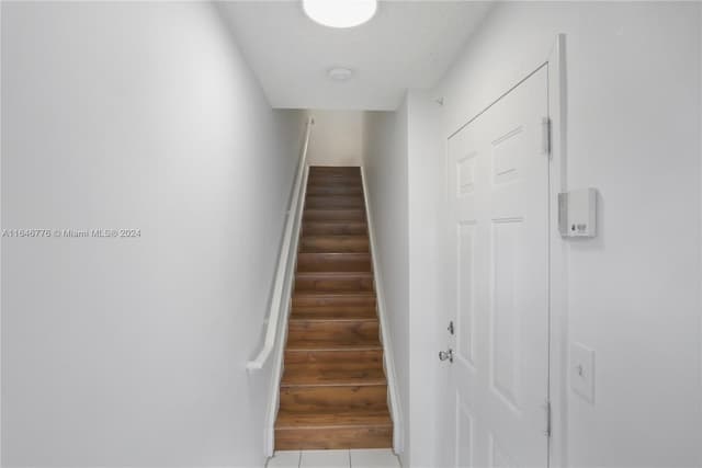 2941 NE 185th St # 1305, Miami FL 33180 - Miami, FL - Photo 2