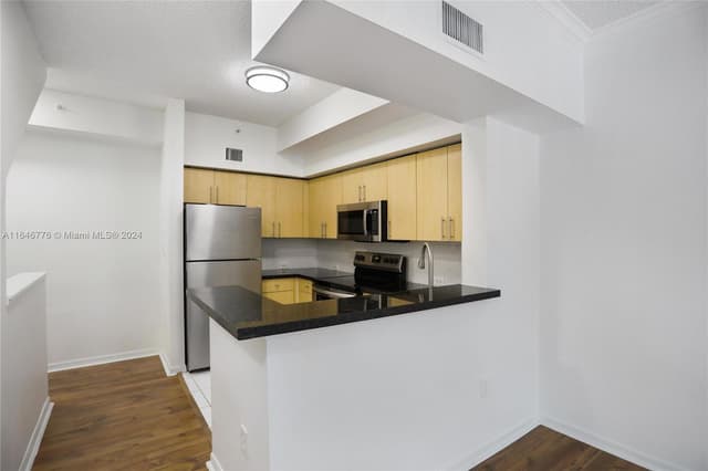 2941 NE 185th St # 1305, Miami FL 33180 - Miami, FL - Photo 7