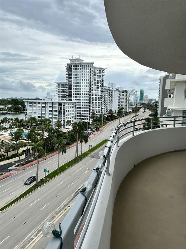 5555 Collins Ave # 10B, Miami Beach FL 33140 - Miami Beach, FL - Photo 2