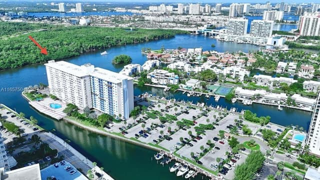 400 Kings Point Dr # 328, Sunny Isles Beach FL 33160 - Sunny Isles Beach, FL - Photo 6