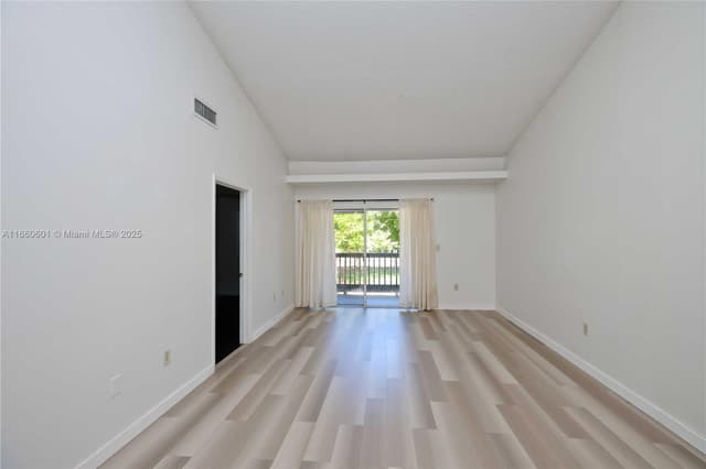 446 SW 113th Way # 446, Pembroke Pines FL 33025 - Pembroke Pines, FL - Photo 3