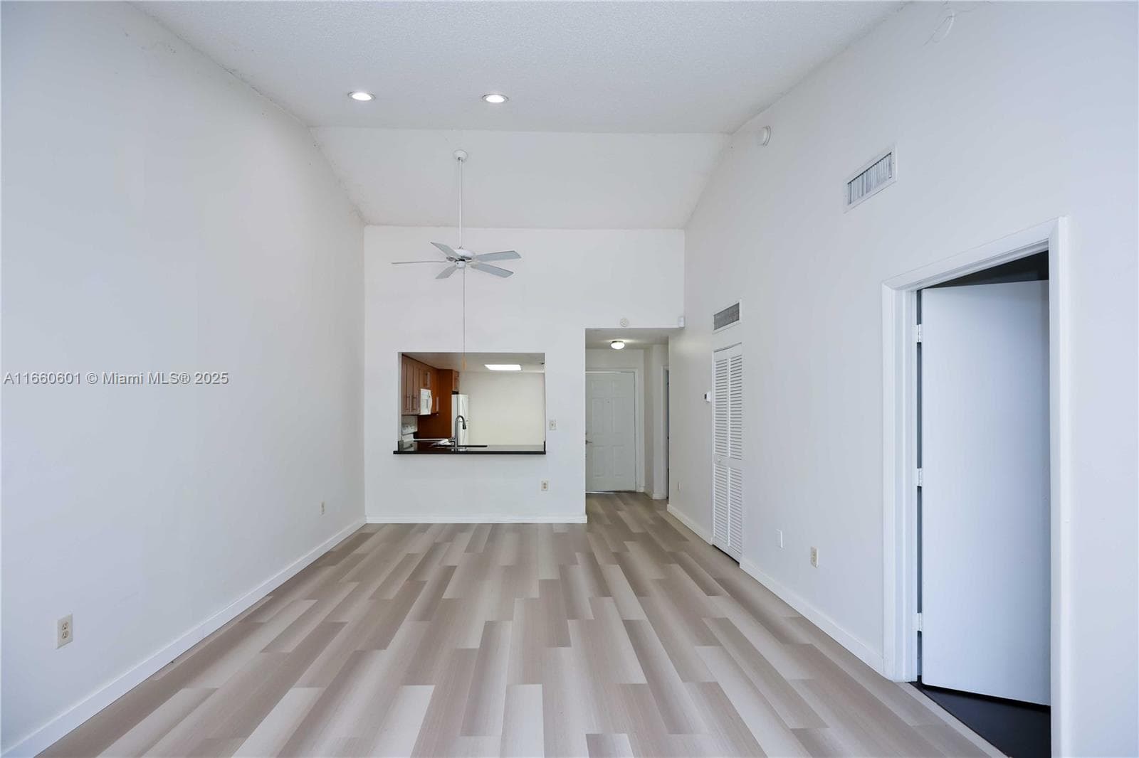 446 SW 113th Way # 446, Pembroke Pines FL 33025 - Pembroke Pines, FL - Photo 1