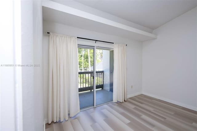 446 SW 113th Way # 446, Pembroke Pines FL 33025 - Pembroke Pines, FL - Photo 5