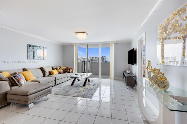 2750 NE 183rd St # 1910, Aventura FL 33160 - Aventura, FL - Photo 2