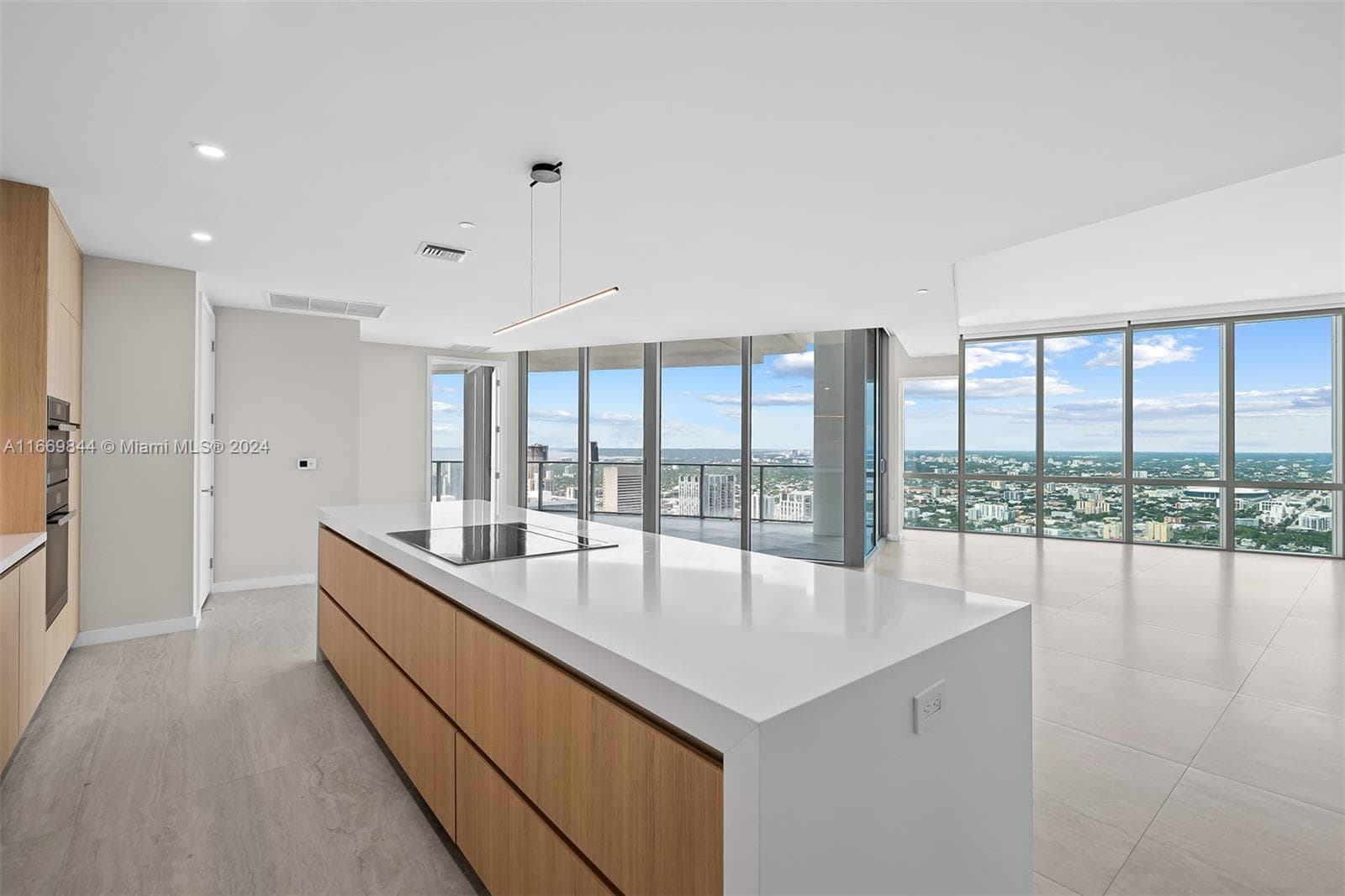 851 NE 1st Ave # 5412, Miami FL 33132