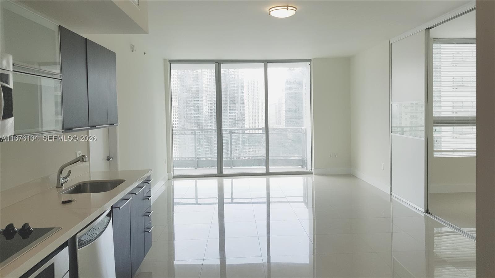 90 SW 3 ST # 3210, Miami FL 33130