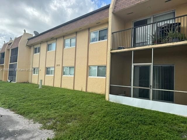 2832 NW 55th Ave # 1B, Lauderhill FL 33313 - Lauderhill, FL - Photo 1