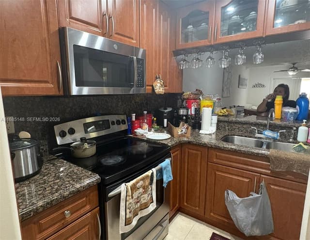 6055 W 19th Ave # 318, Hialeah FL 33012 - Hialeah, FL - Photo 5
