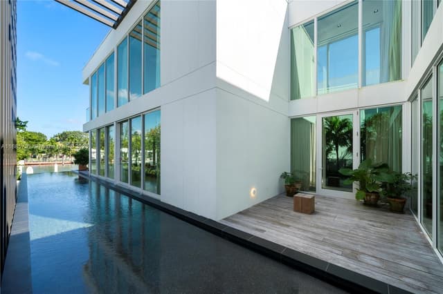 1041 W 48th St, Miami Beach FL 33140 - Miami Beach, FL - Photo 4