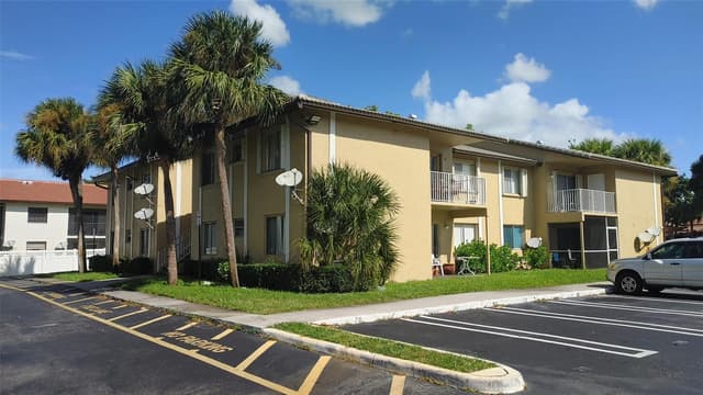 11585 NW 44th Street # 11585, Coral Springs FL 33065 - Coral Springs, FL - Photo 2