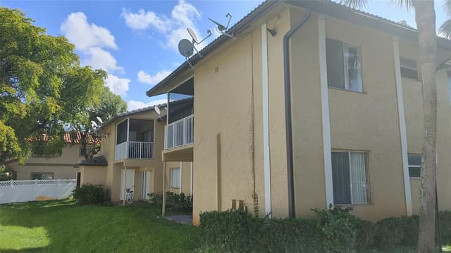 11585 NW 44th Street # 11585, Coral Springs FL 33065 - Coral Springs, FL - Photo 5