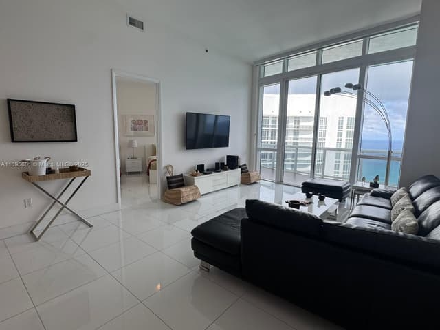 15811 Collins Ave # 4203, Sunny Isles Beach FL 33160 - Sunny Isles Beach, FL - Photo 7