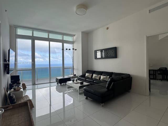 15811 Collins Ave # 4203, Sunny Isles Beach FL 33160 - Sunny Isles Beach, FL - Photo 4