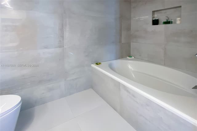 800 Parkview Dr # 708, Hallandale Beach FL 33009 - Hallandale Beach, FL - Photo 7