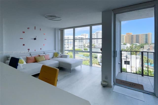 800 Parkview Dr # 708, Hallandale Beach FL 33009 - Hallandale Beach, FL - Photo 5