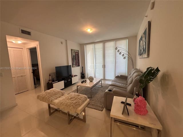 7825 NW 107th Ave # 310, Doral FL 33178 - Doral, FL - Photo 5