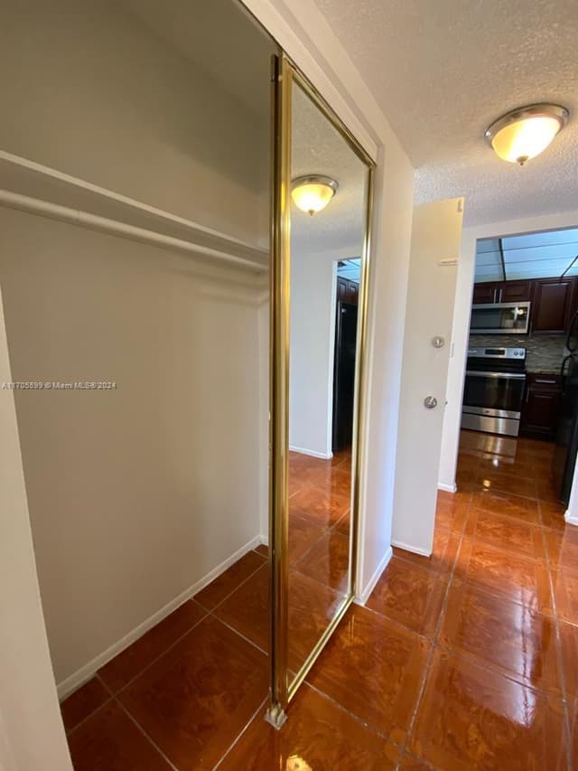15600 NW 7th Ave # 520, Miami FL 33169 - Miami, FL - Photo 6