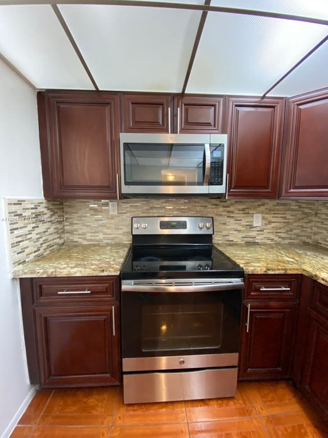 15600 NW 7th Ave # 520, Miami FL 33169 - Miami, FL - Photo 3