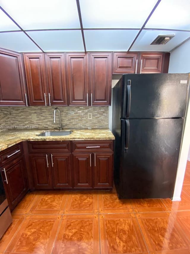15600 NW 7th Ave # 520, Miami FL 33169 - Miami, FL - Photo 4