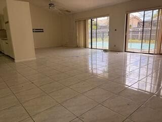 9332 Laurel Green Drive, Boynton Beach FL 33437 - Boynton Beach, FL - Photo 4