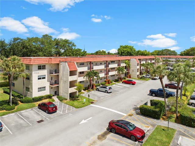 711 S Hollybrook Dr # 109, Pembroke Pines FL 33025 - Pembroke Pines, FL - Photo 2