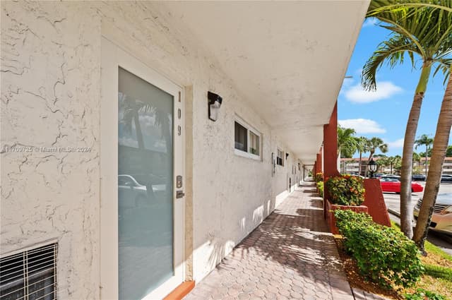 711 S Hollybrook Dr # 109, Pembroke Pines FL 33025 - Pembroke Pines, FL - Photo 3