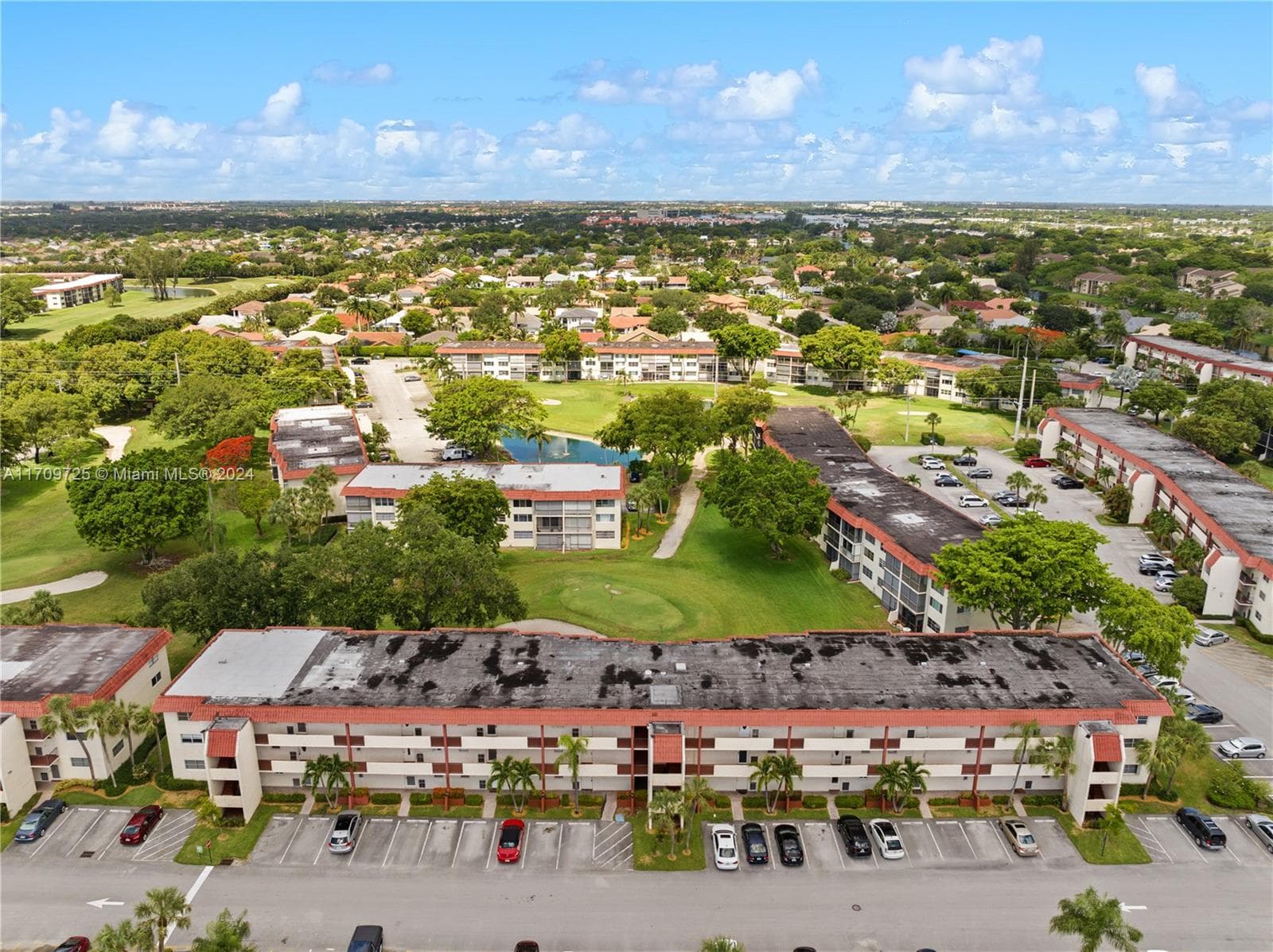 711 S Hollybrook Dr # 109, Pembroke Pines FL 33025 - Pembroke Pines, FL - Photo 1