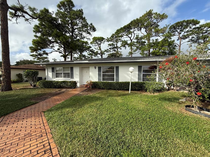 5139 Poppy Place # A, Delray Beach FL 33484