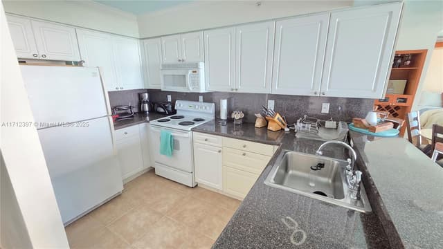 2501 S OCEAN DRIVE # 809, Hollywood FL 33019 - Hollywood, FL - Photo 2