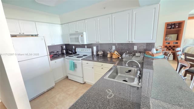 2501 S OCEAN DRIVE # 809, Hollywood FL 33019 - Hollywood, FL - Photo 5