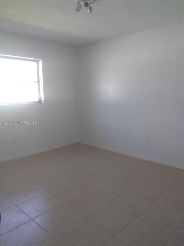 1735 NE 164th St # G210, North Miami Beach FL 33162 - North Miami Beach, FL - Photo 3