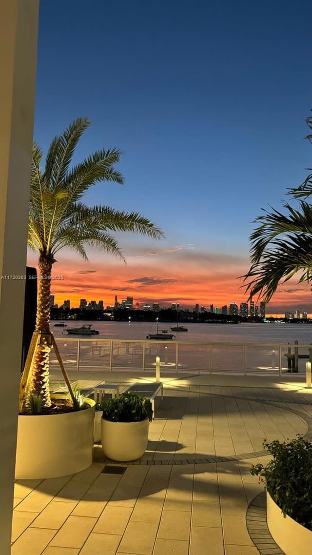 1000 West Ave, Miami Beach FL 33139 - Miami Beach, FL - Photo 4