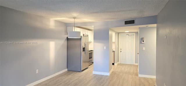 8350 Sunrise Lakes Blvd # 111, Sunrise FL 33322 - Sunrise, FL - Photo 6