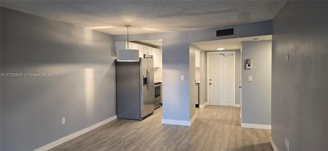 8350 Sunrise Lakes Blvd # 111, Sunrise FL 33322 - Sunrise, FL - Photo 7