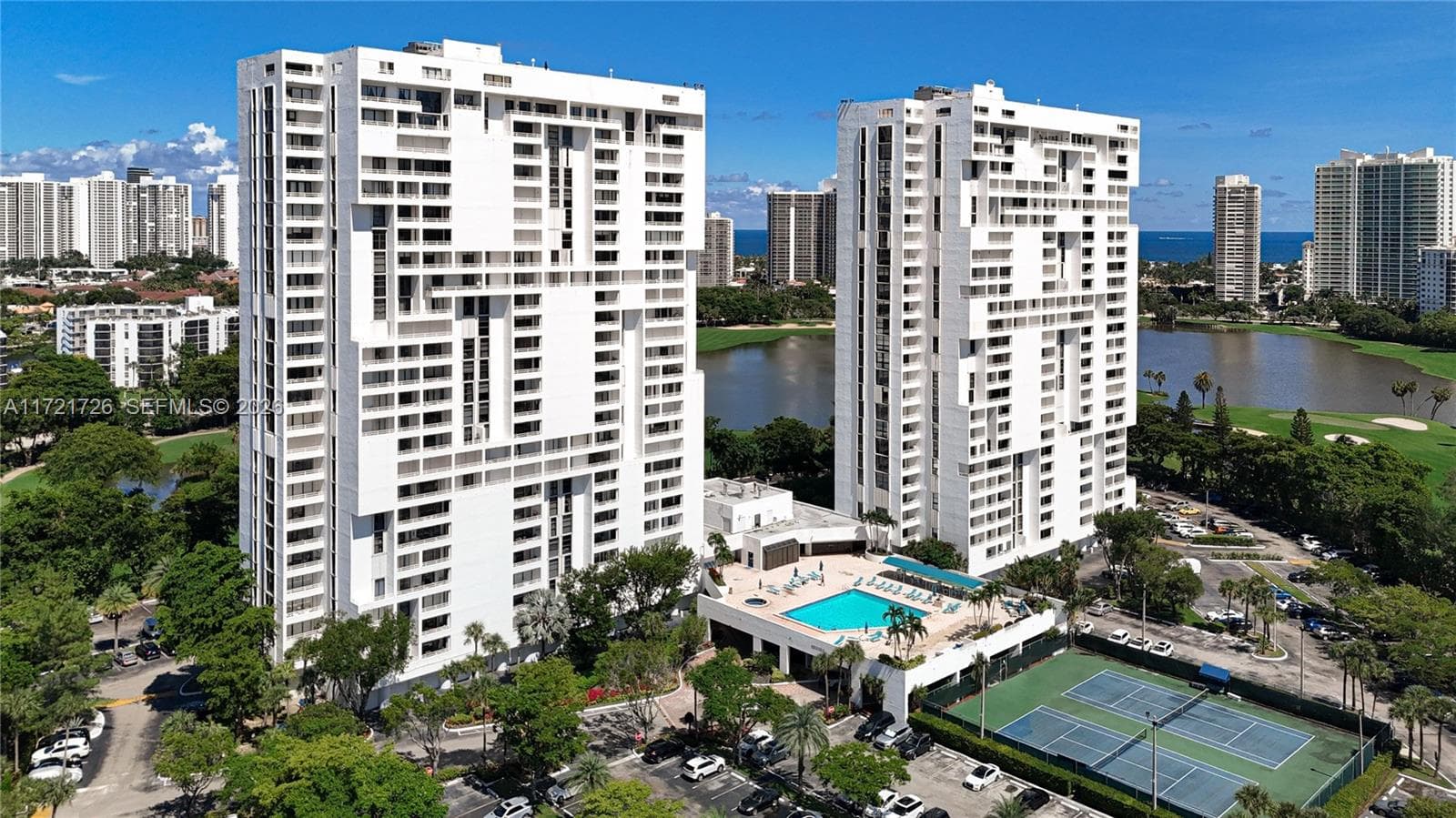 20225 NE 34th Ct # 817, Aventura FL 33180 - Aventura, FL - Photo 1