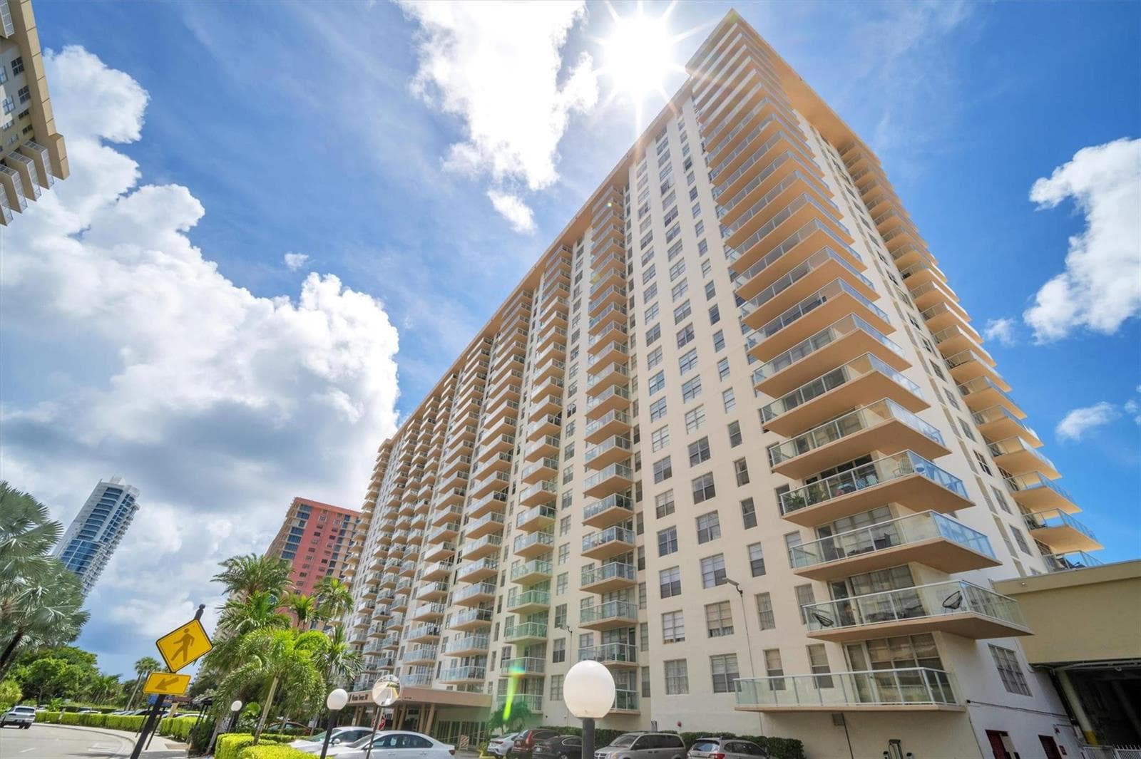 230 174th Street # 814, Sunny Isles Beach FL 33160