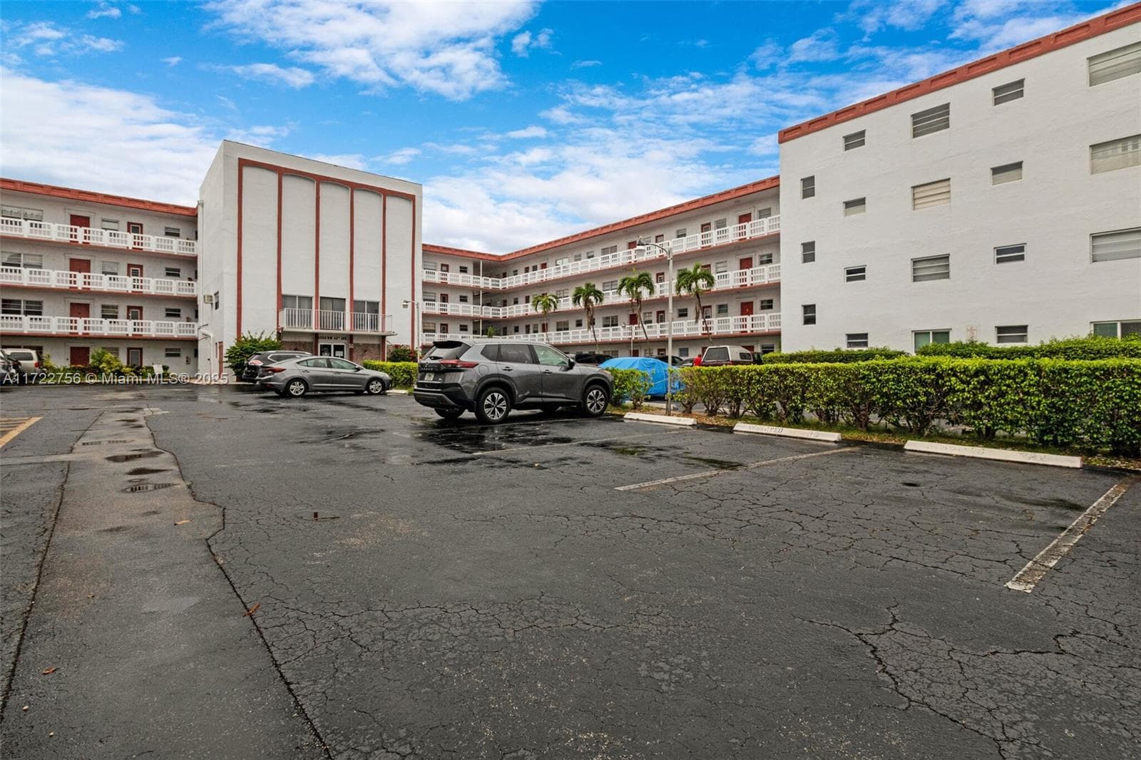 4000 NW 44th Ave # 205, Lauderdale Lakes FL 33319 - Lauderdale Lakes, FL - Photo 1