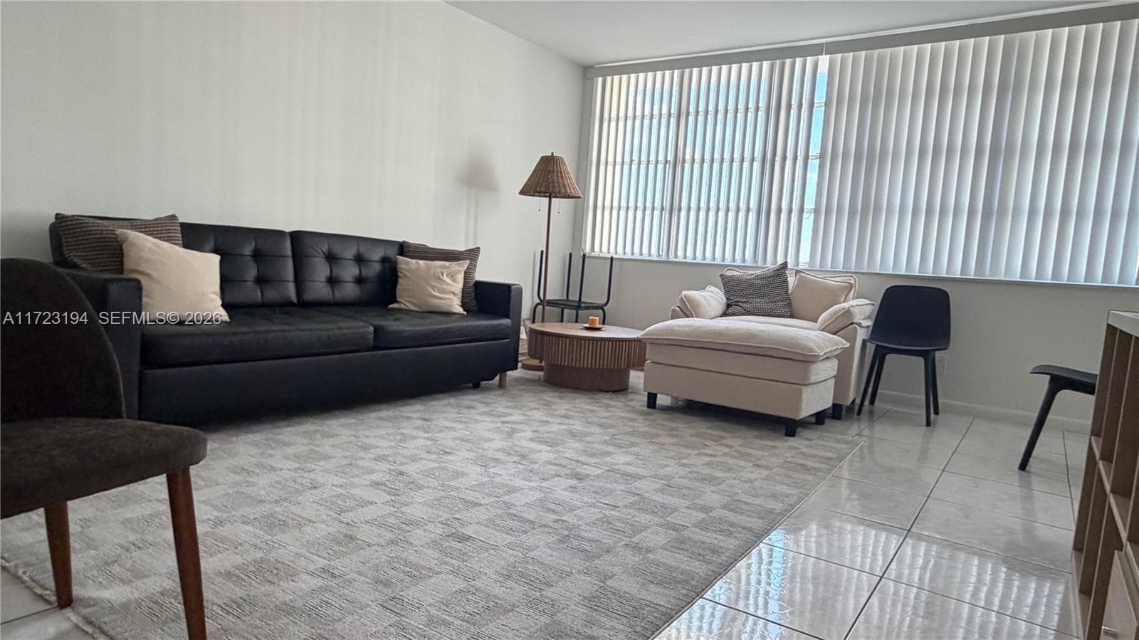 1825 S Ocean Dr # 506, Hallandale Beach FL 33009 - Hallandale Beach, FL - Photo 1