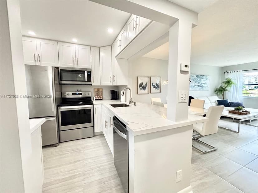 3405 NW 48th Ave # 407, Lauderdale Lakes FL 33319