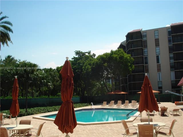 3101 N COUNTRY CLUB DRIVE # 306, Aventura FL 33180 - Aventura, FL - Photo 5
