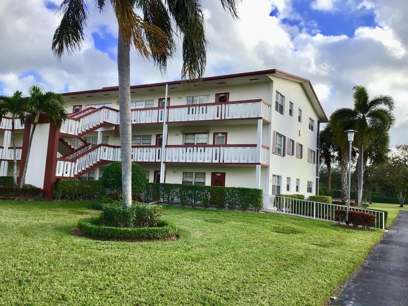 84 Brighton B # 84, Boca Raton FL 33434