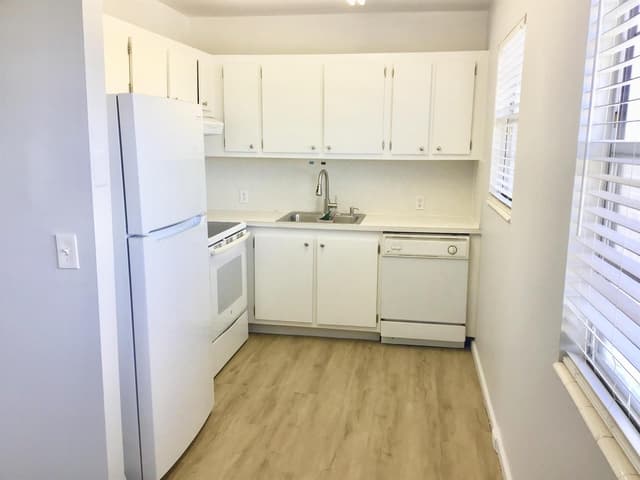 84 Brighton B # 84, Boca Raton FL 33434 - Boca Raton, FL - Photo 4