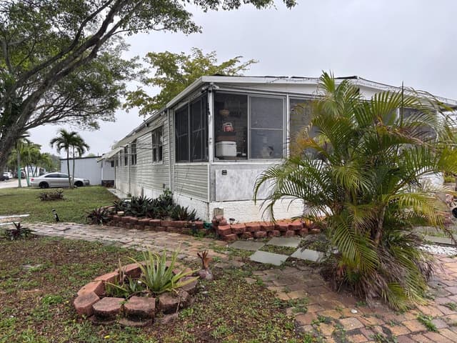 321 NW 48th Court, Pompano Beach FL 33064 - Pompano Beach, FL - Photo 4