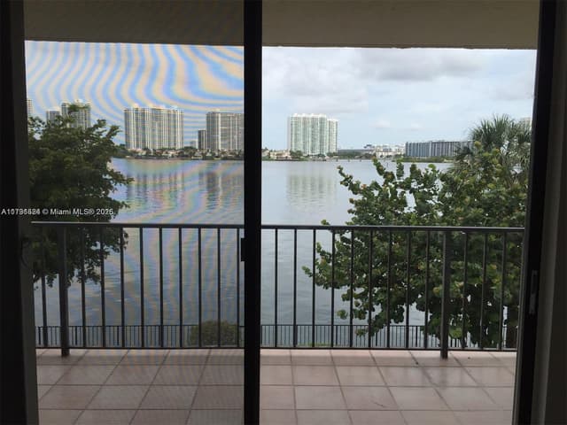 17878 N Bay Rd # 201, Sunny Isles Beach FL 33160 - Sunny Isles Beach, FL - Photo 2