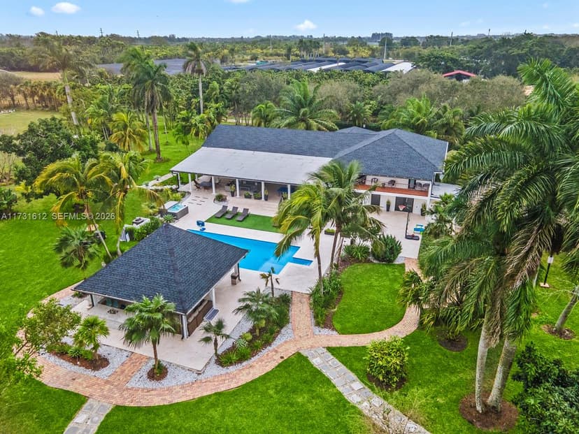 14875 SW 212th St, Miami FL 33187