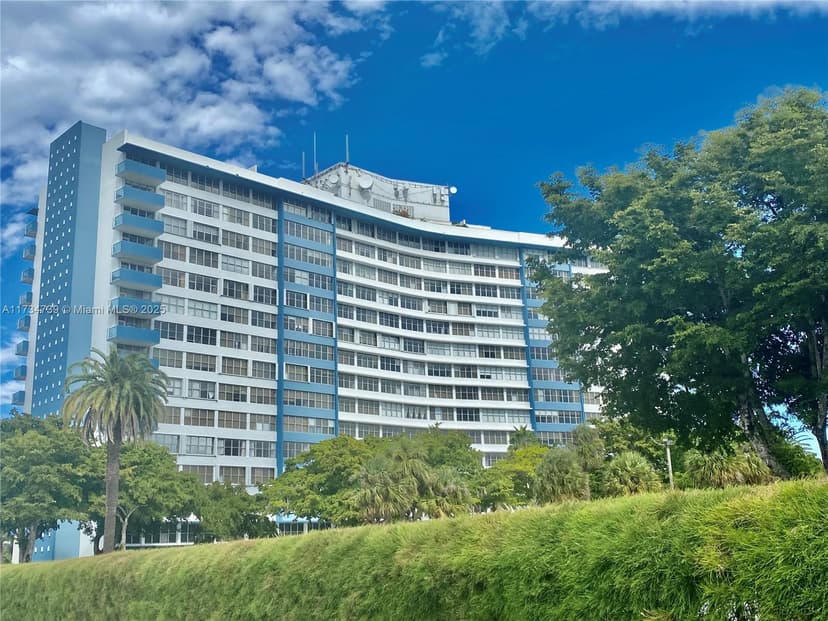 7441 Wayne Ave # 6B, Miami Beach FL 33141