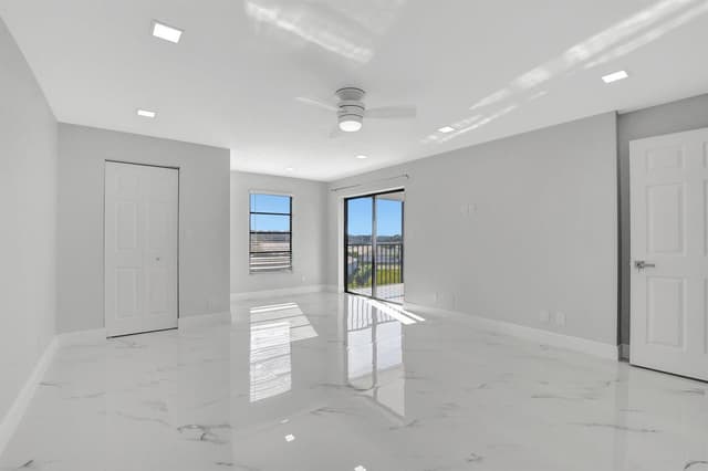 7076 Huntington Lane # 407, Delray Beach FL 33446 - Delray Beach, FL - Photo 6