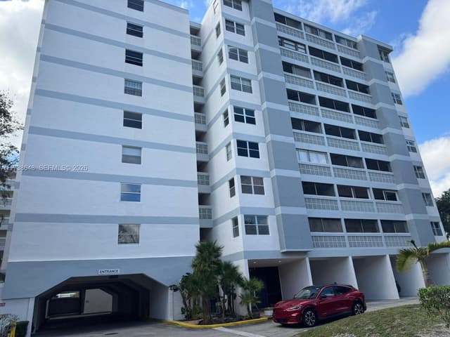 3301 Spanish Moss Ter # 415, Lauderhill FL 33319 - Lauderhill, FL - Photo 2